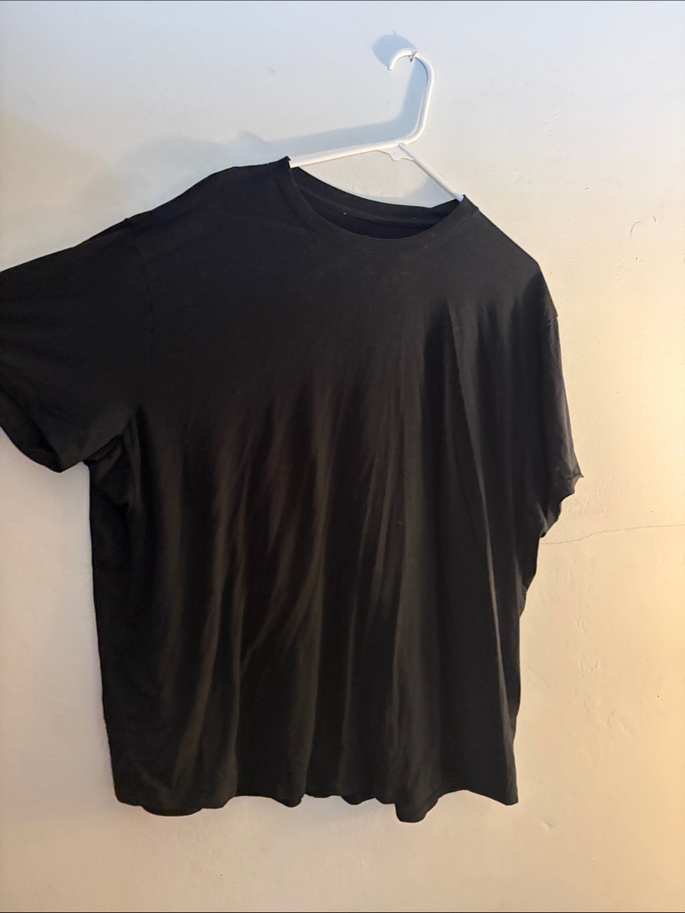 Nike Women's Black Short Sleeve Crewneck Tee